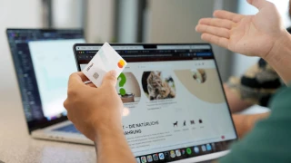 e2024a6b-6557-422e-b271-531f255ce4aa-2560x1440